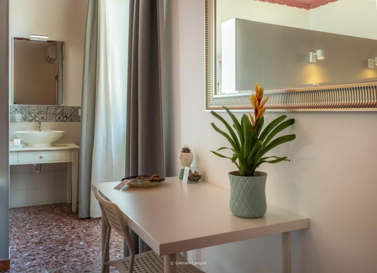 Bella Vista Rooms Noto Exterior photo
